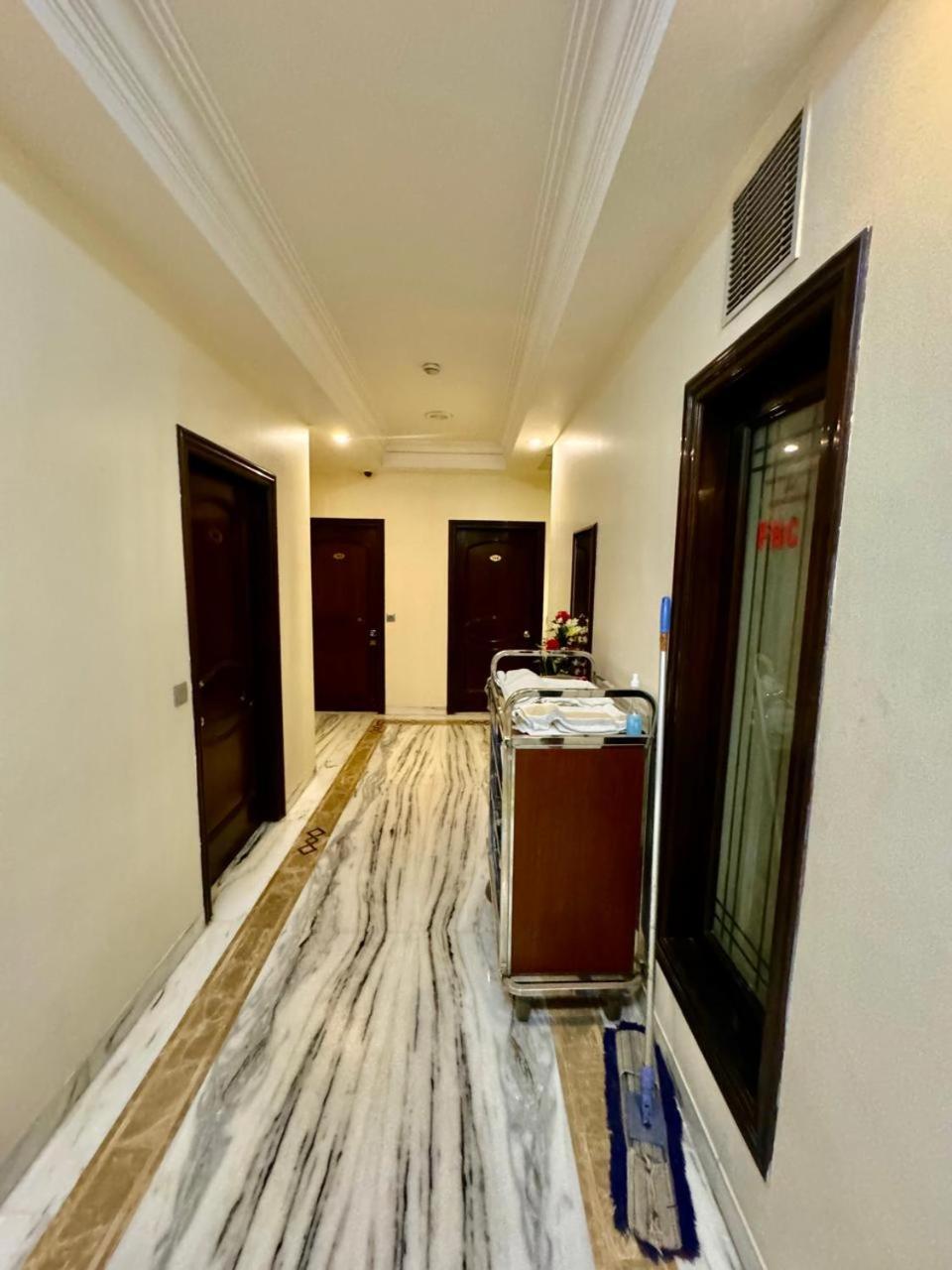 Hotel Florence Inn, Karol Bagh, New Delhi, 2 Min From Metro Buitenkant foto