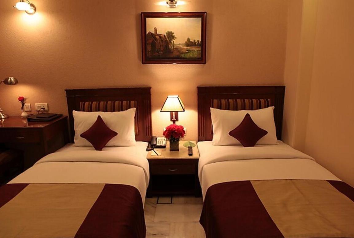 Hotel Florence Inn, Karol Bagh, New Delhi, 2 Min From Metro Buitenkant foto