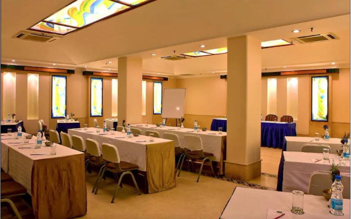 Hotel Florence Inn, Karol Bagh, New Delhi, 2 Min From Metro Buitenkant foto