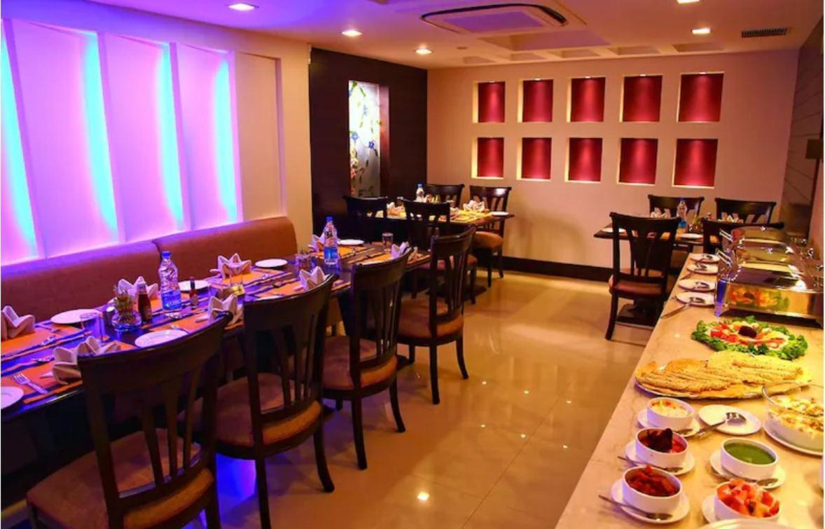 Hotel Florence Inn, Karol Bagh, New Delhi, 2 Min From Metro Buitenkant foto